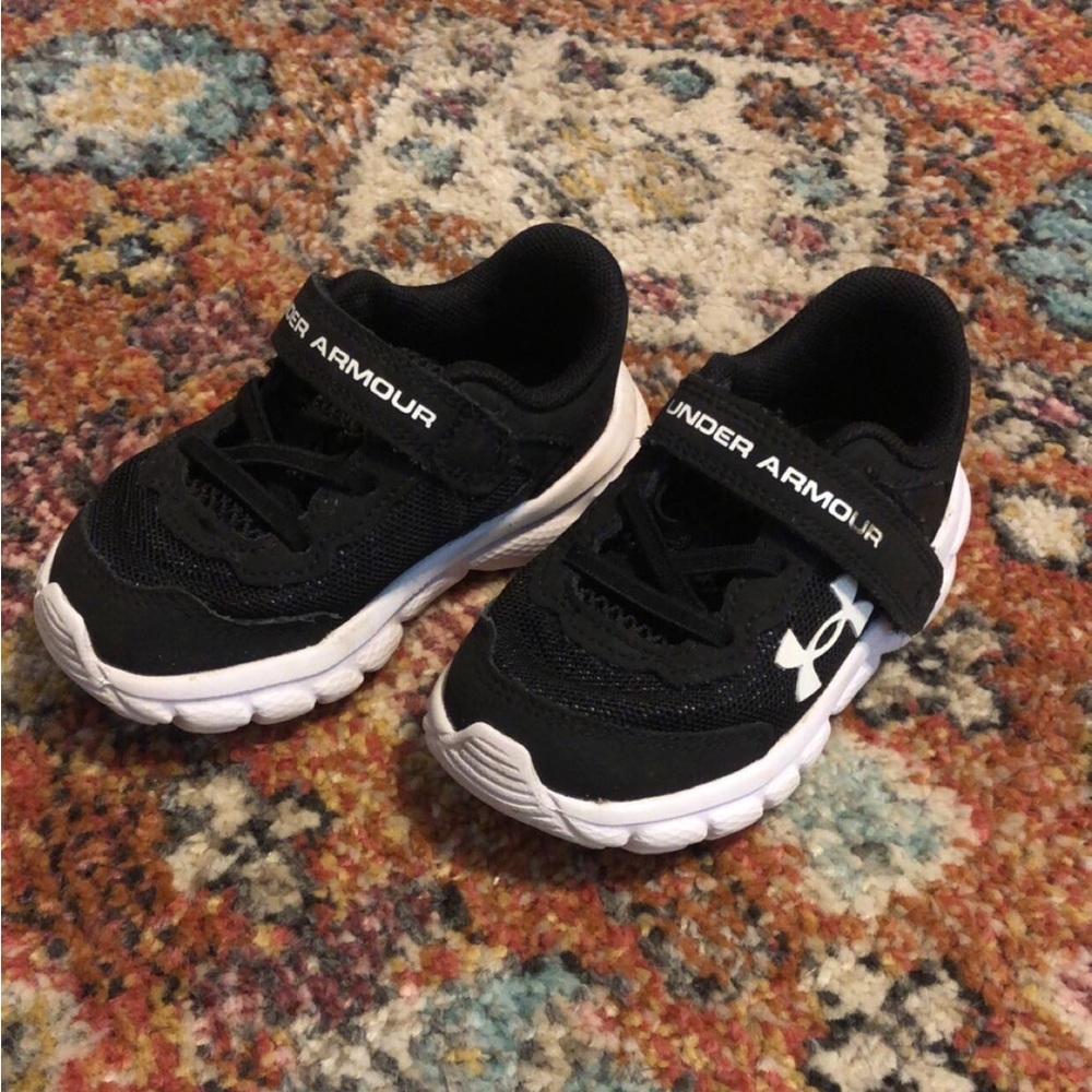 Toddler Under armour sneakers